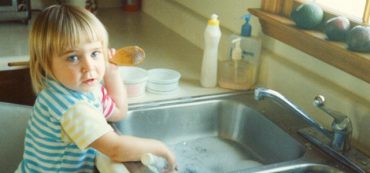 Rich Dad, Working Daughter