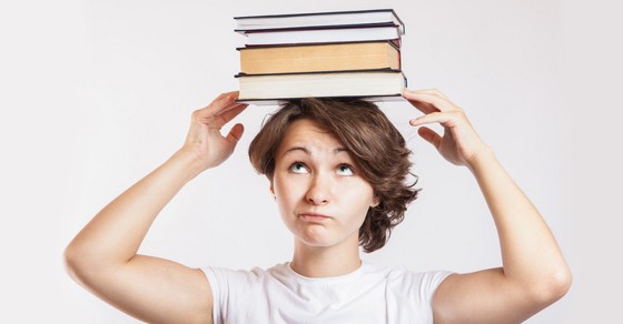 How to Pay Off Student Loans While Building Wealth