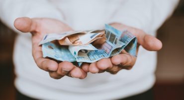 Do Dividend Paying Stocks Make Better Investments?