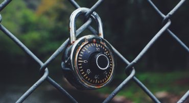 Avoid Identity Theft By Using Different Random Passwords On Each Website