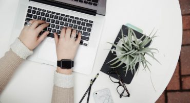 Where to Find Paperless Shareholder Materials on Schwab.com